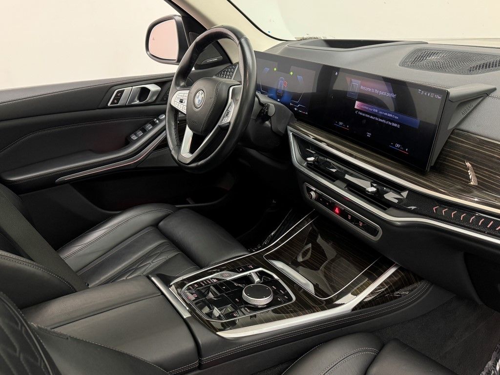 2023 BMW X7 xDrive40i 17