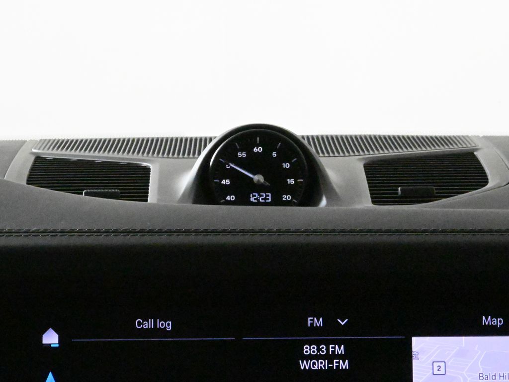 Thumbnail: 2025 Porsche  - 23