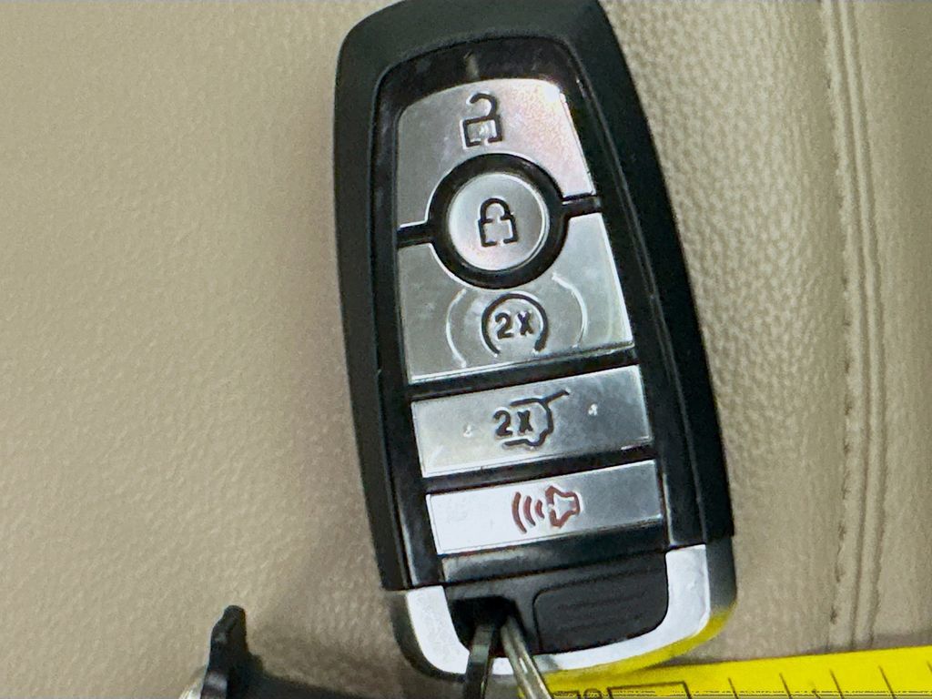 Used Car 2020 Ford Explorer  Xlt For Sale Under $20,000 In Austin, Texas