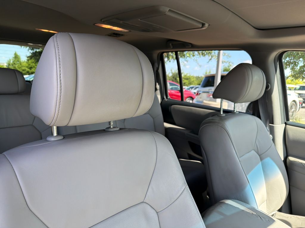 Used 2010  Honda EX-L image 39