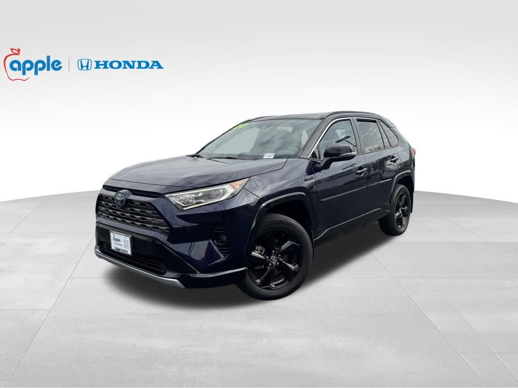 2020 Toyota RAV4 XSE's photo