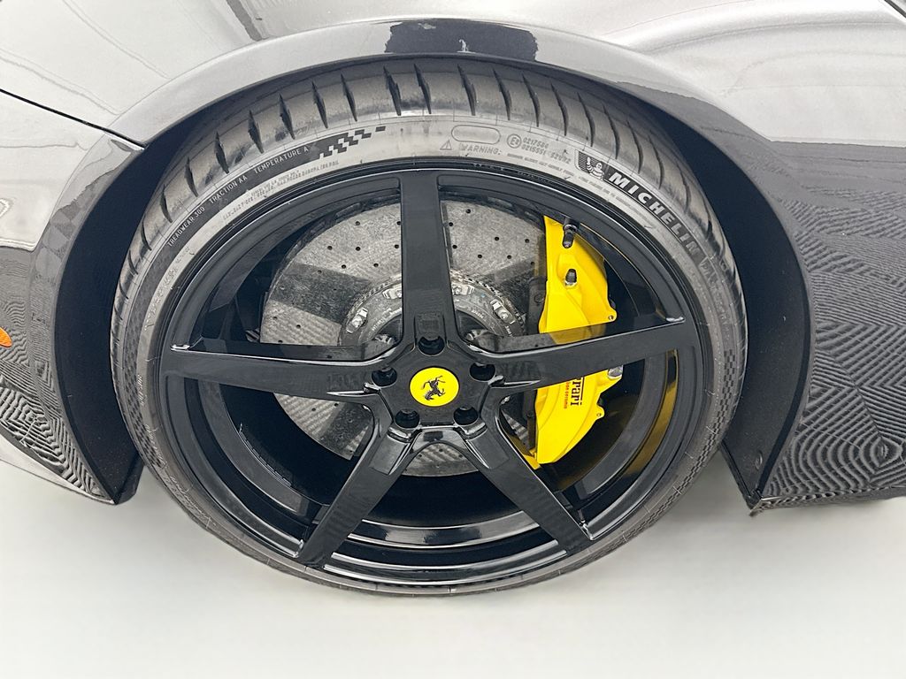 Thumbnail: 2014 Ferrari F12 - 24