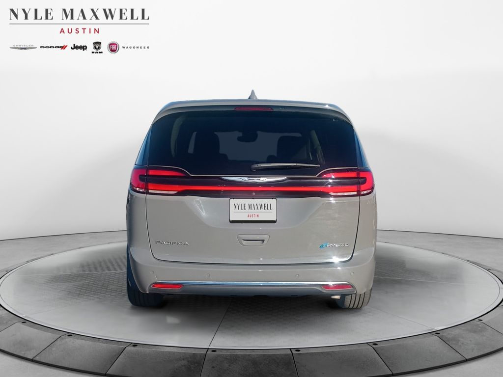 Used Car 2022 Chrysler Pacifica Hybrid  Limited For Sale Under $30,000 In Austin, Texas