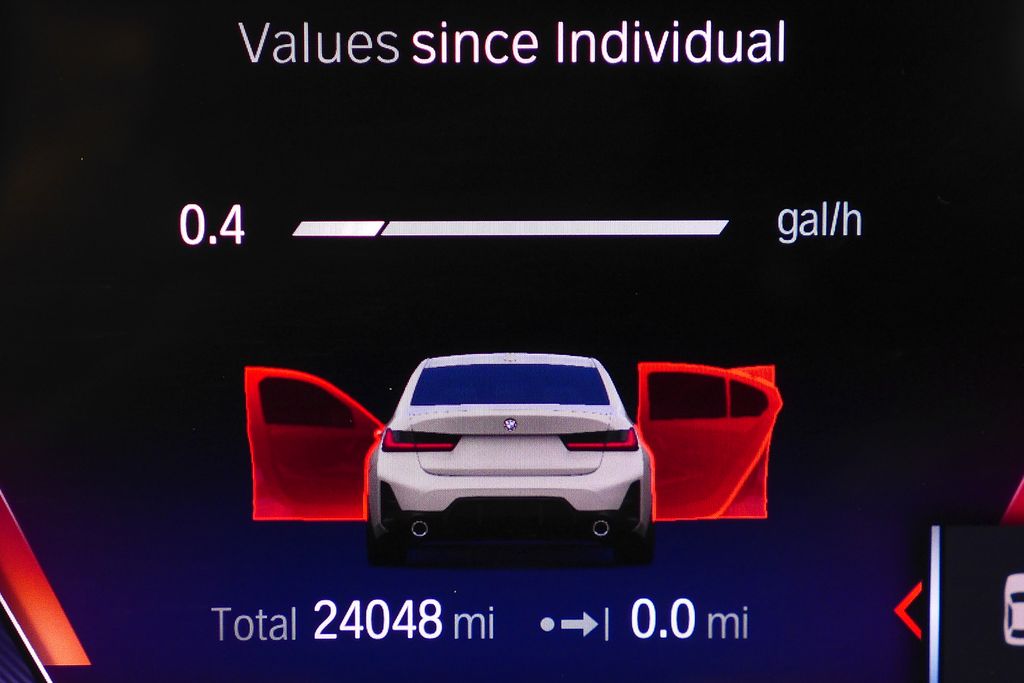 Thumbnail: 2023 BMW 3 Series - 32