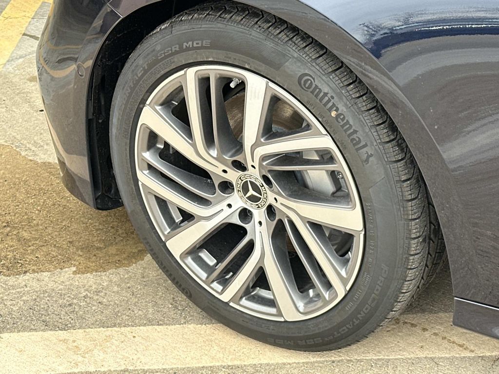 Thumbnail: 2026 Mercedes-Benz E-Class - 9