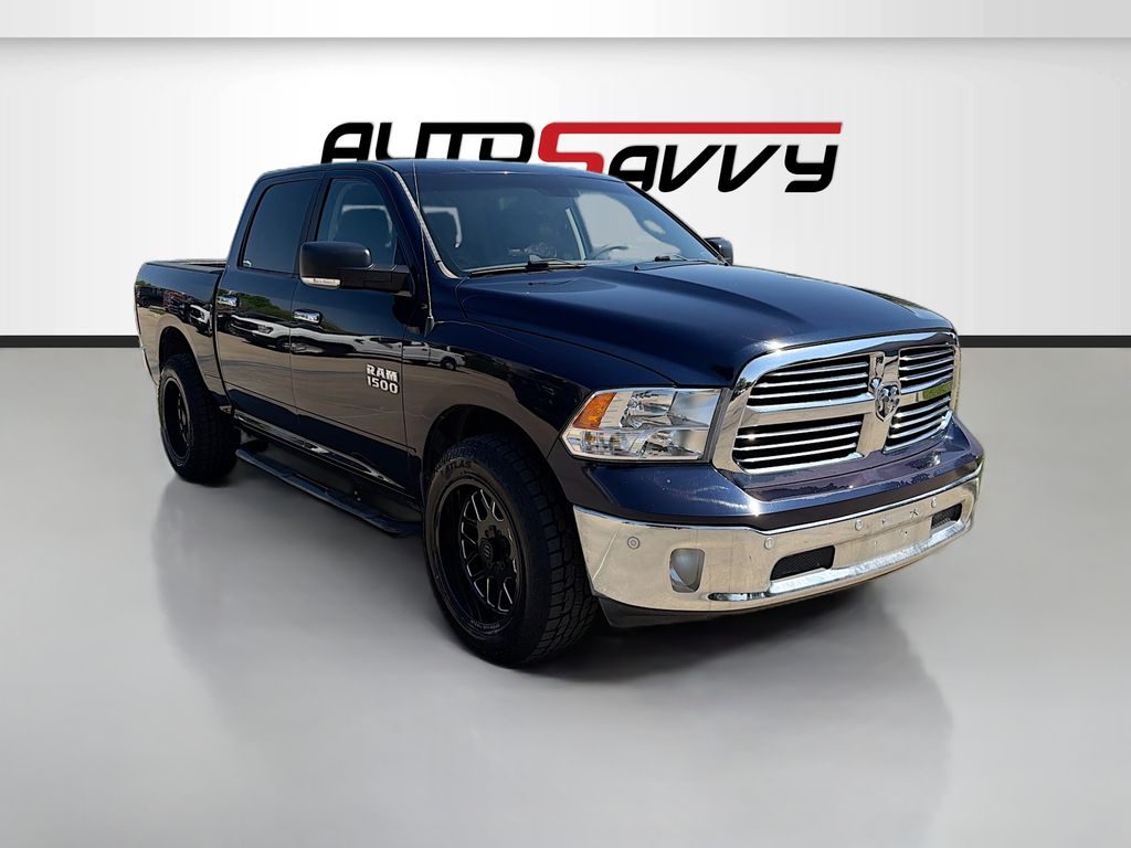 2017 RAM 1500 Lone Star 4x4 Crew Cab 5'7's photo