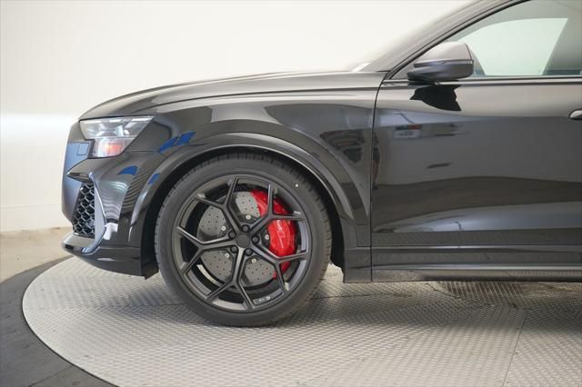 Thumbnail: 2026 Audi RS Q8 - 2