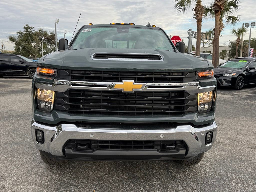 2025 Chevrolet Silverado 2500HD LT 3