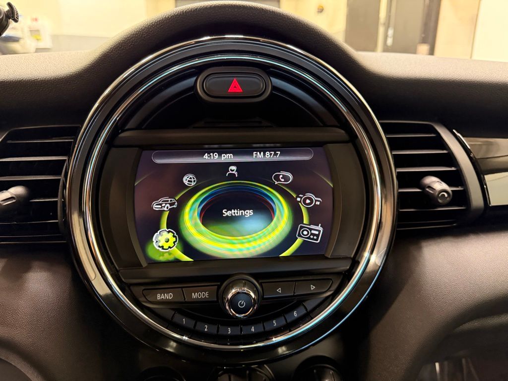 Thumbnail: 2017 MINI Cooper - 16