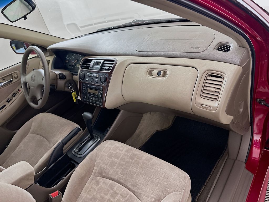 Thumbnail: 2002 Honda Accord - 27