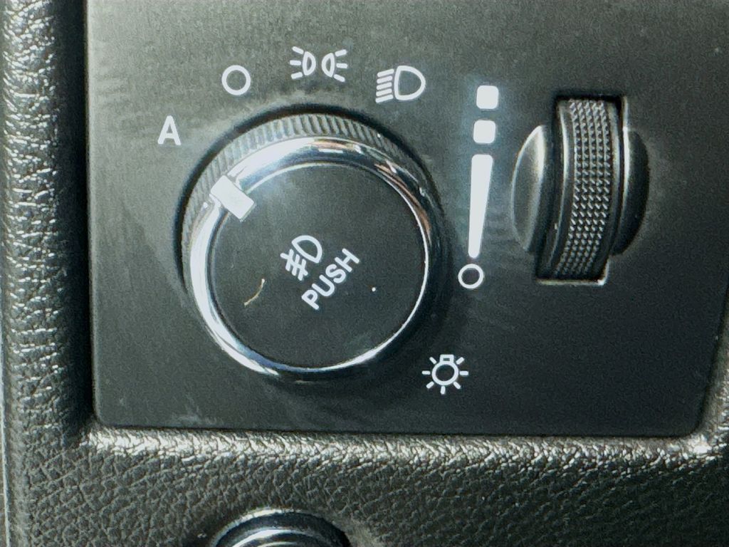 Used Car 2020 Jeep Grand Cherokee  Overland For Sale Under $25,000 In Austin, Texas