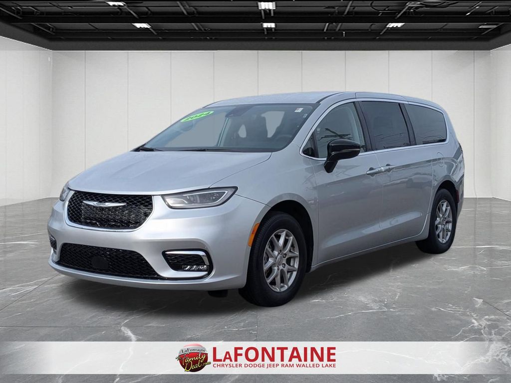 2024 Chrysler Pacifica Touring L FWD