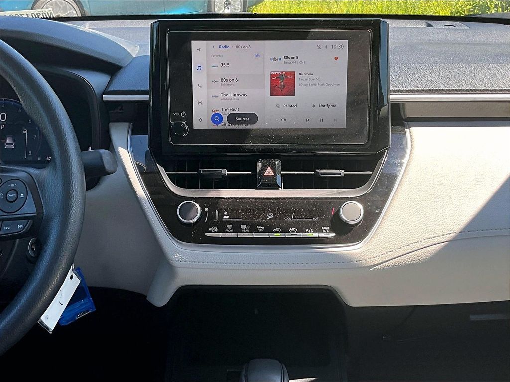 2026 Toyota Corolla Cross — photo 18