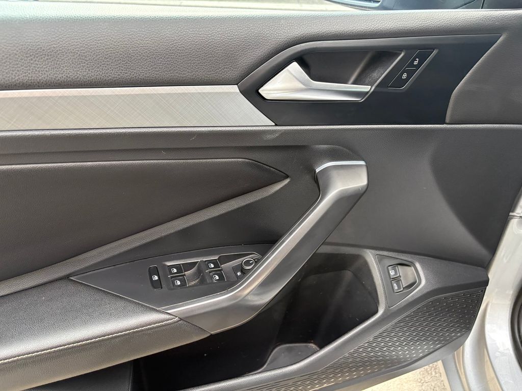 2022 Volkswagen Jetta 1.5T SE
