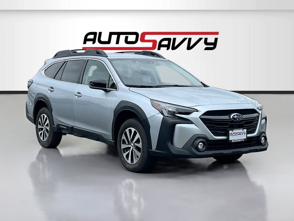 2024 Subaru Outback Premium's photo
