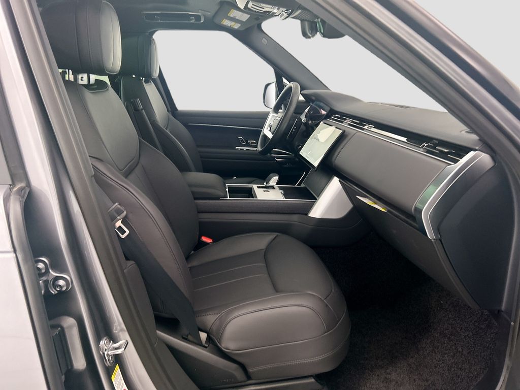 Thumbnail: 2026 Land Rover Range Rover - 19