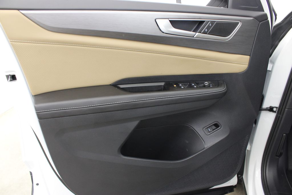 used 2024 Volkswagen Atlas Cross Sport car, priced at $32,499