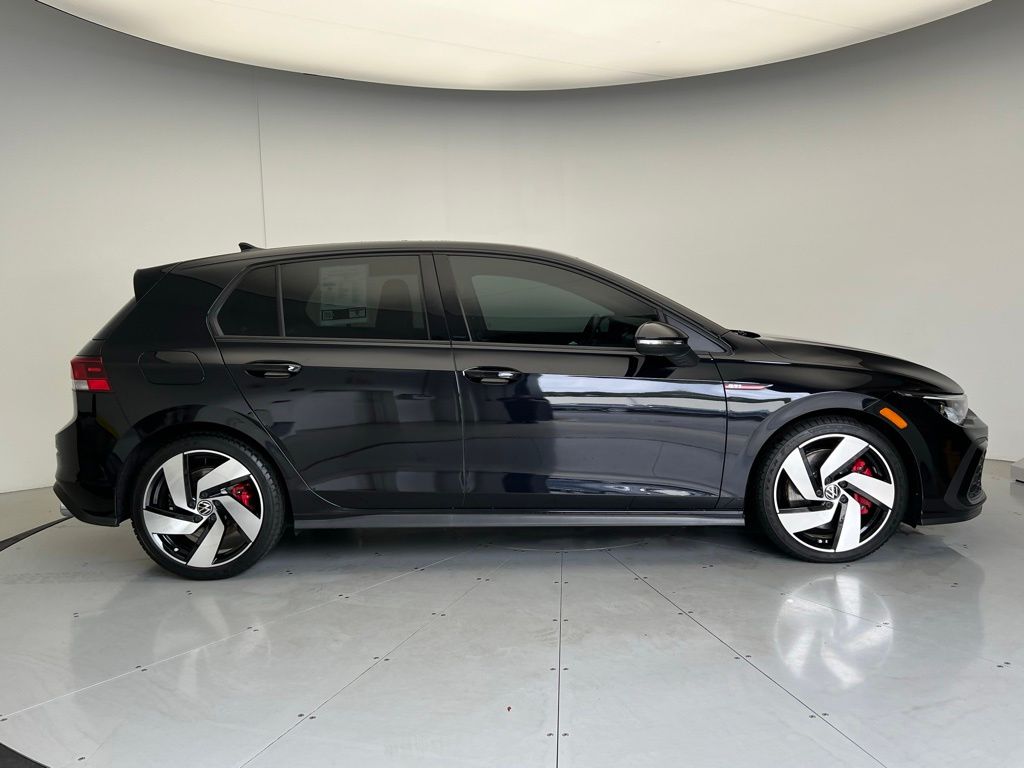 Thumbnail: 2023 Volkswagen Golf - 20