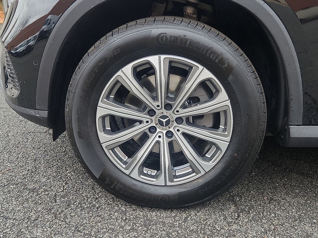 Thumbnail: 2025 Mercedes-Benz GLC - 8