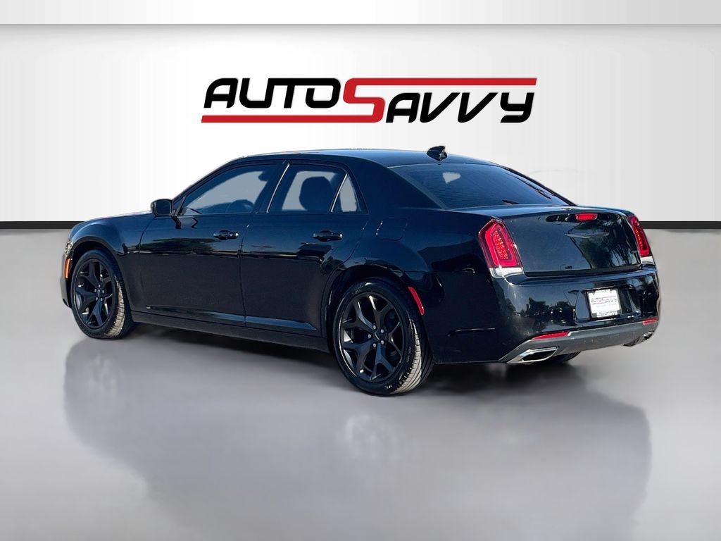 Used 2020 Black Chrysler Touring image 5