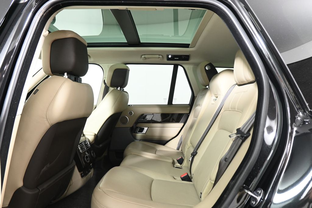 Thumbnail: 2020 Land Rover Range Rover - 7