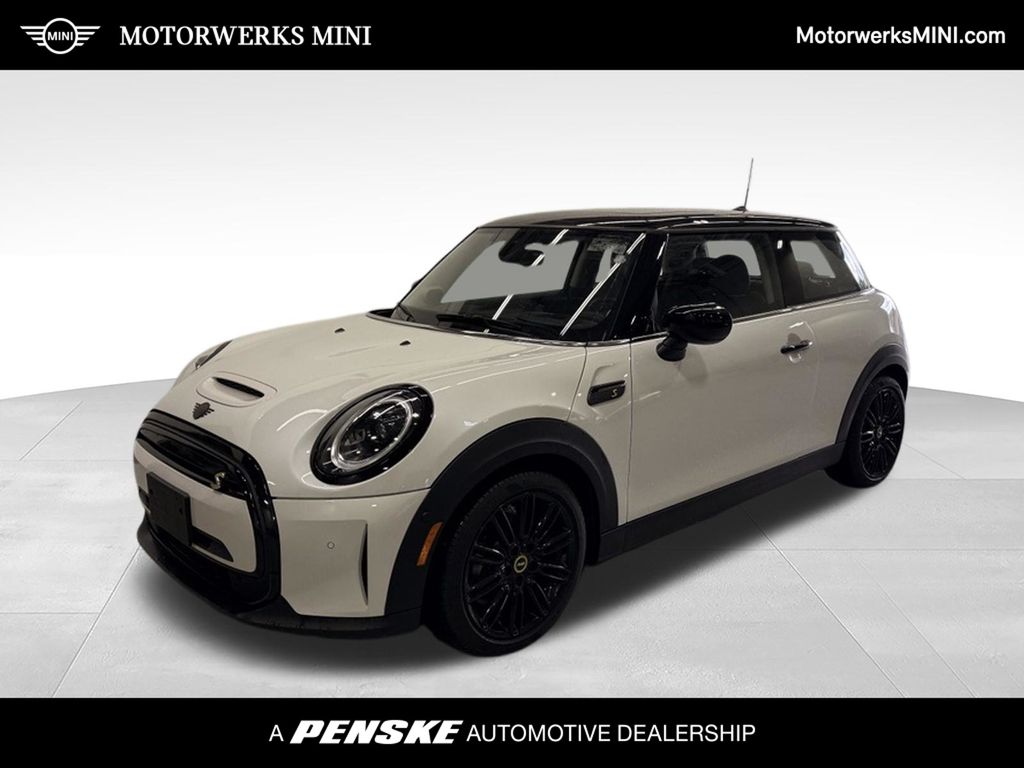 White Metallic 2024 MINI Cooper Hatchback  1-Speed Automatic