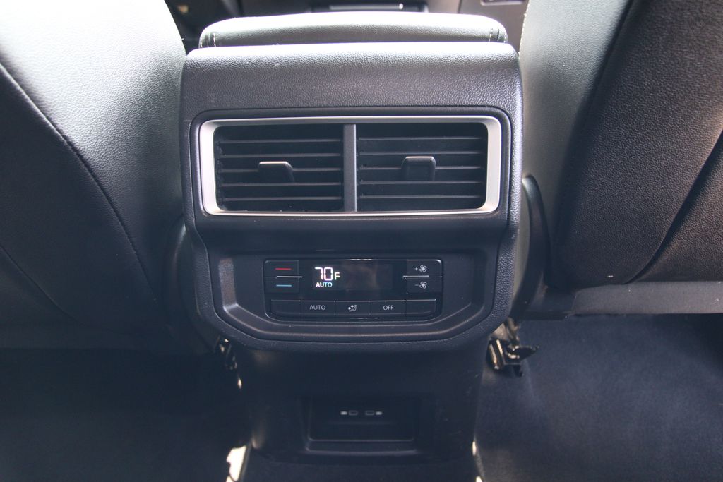 Used 2025 Volkswagen Atlas SUV
