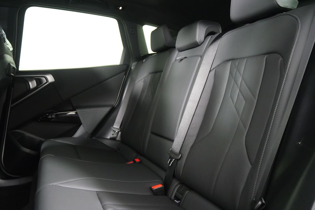 Thumbnail: 2026 BMW X3 - 15