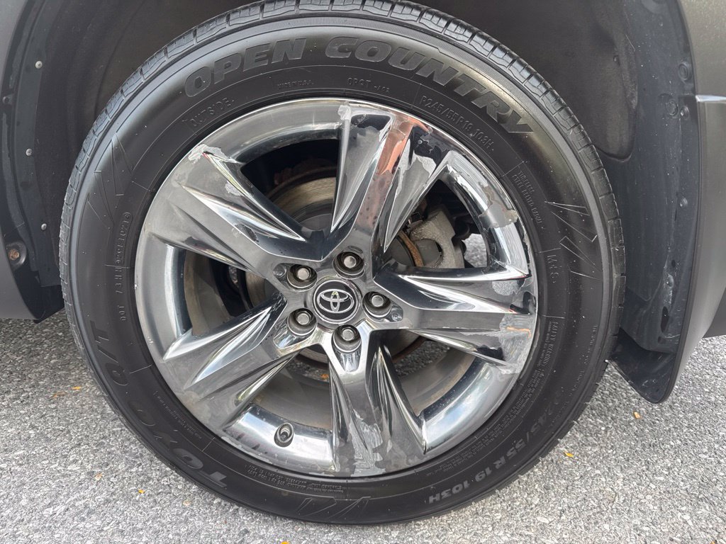Used 2019 Toyota Highlander SUV