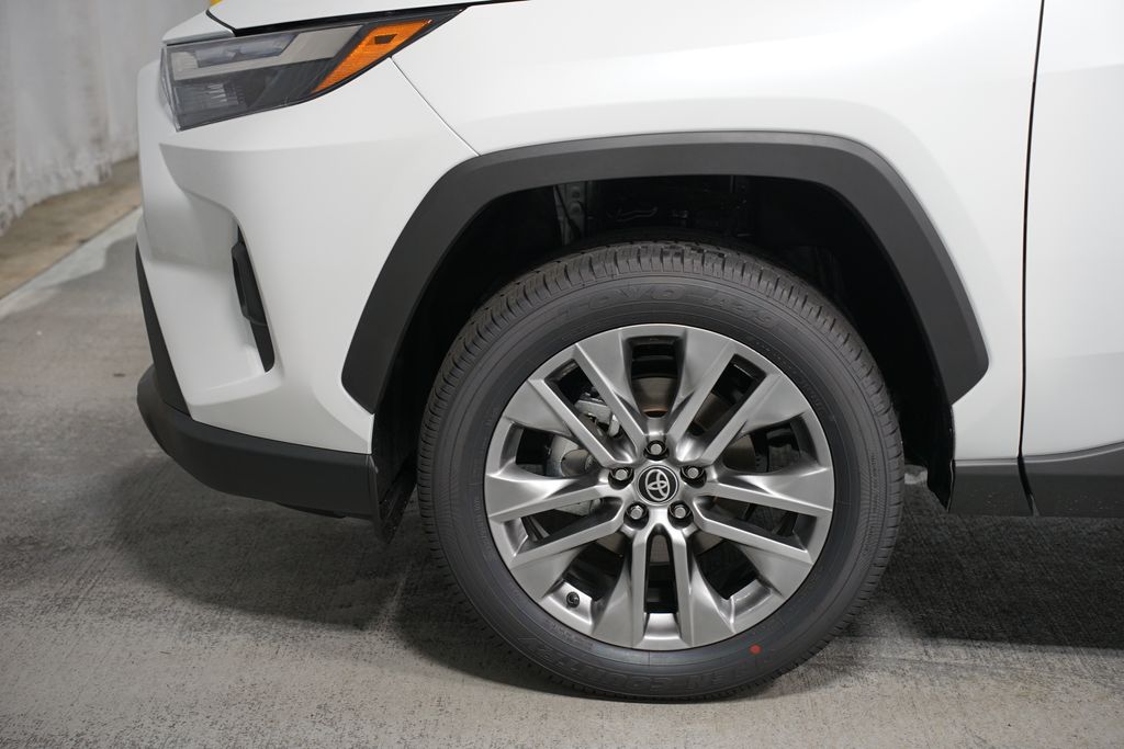 Thumbnail: 2025 Toyota RAV4 - 5