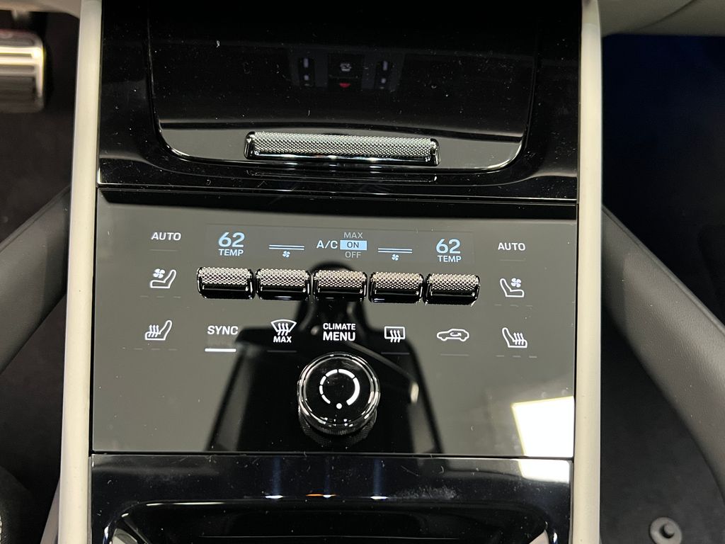 Thumbnail: 2026 Porsche  - 25