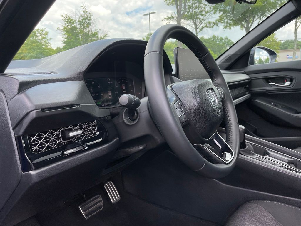 Thumbnail: 2025 Honda Accord - 27