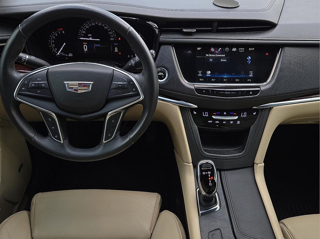Used 2017 Cadillac XT5 Luxury For Sale in Farmington, AR