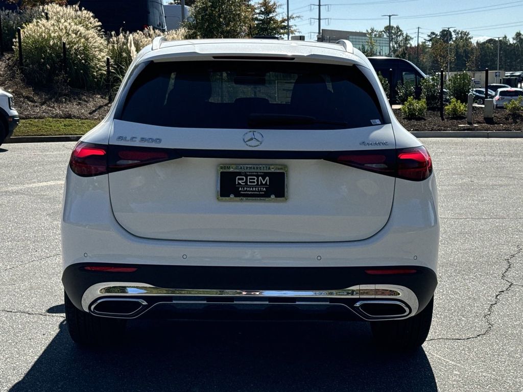 2025 Mercedes-Benz GLC GLC 300 7