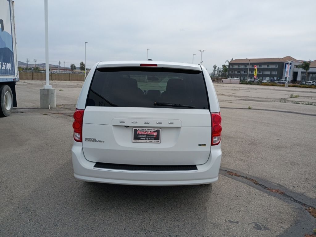 Used 2018 Dodge Grand Caravan SE with VIN 2C4RDGBG7JR232469 for sale in Perris, CA