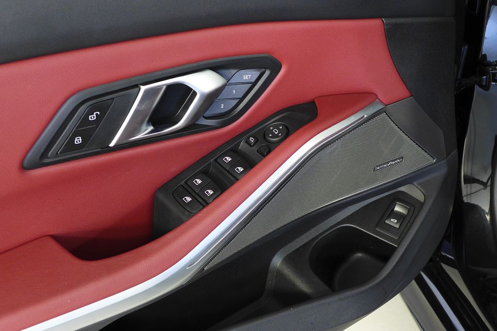 Thumbnail: 2024 BMW 3 Series - 12