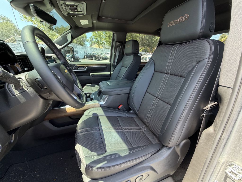 used 2025 Chevrolet Silverado 2500HD car, priced at $72,492
