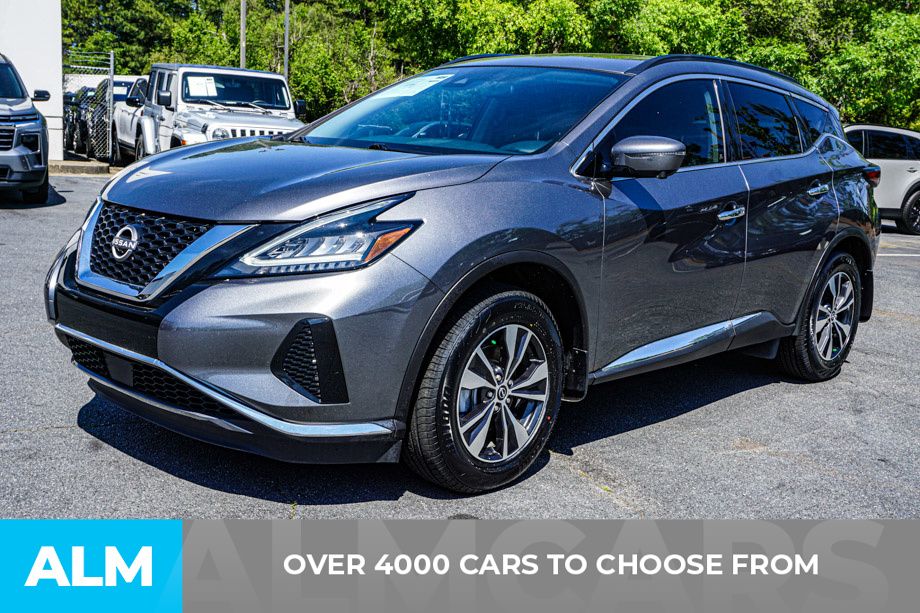 Used 2024 Gray Nissan SV image 3