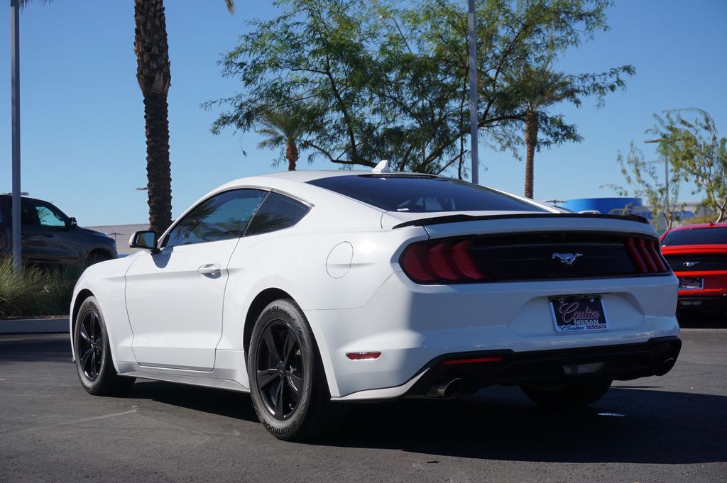 2022 Ford Mustang EcoBoost 3