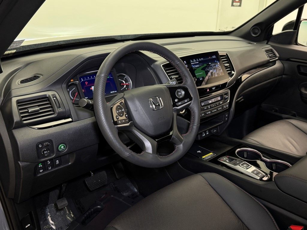 2025 Honda Passport Black Edition 29