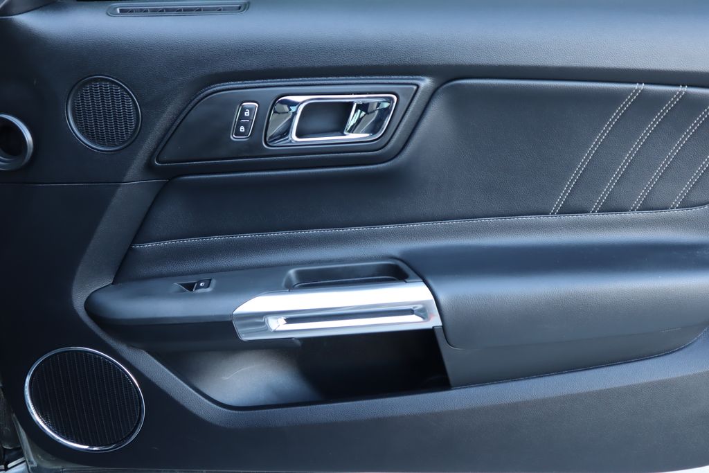 Thumbnail: 2017 Ford Mustang - 22