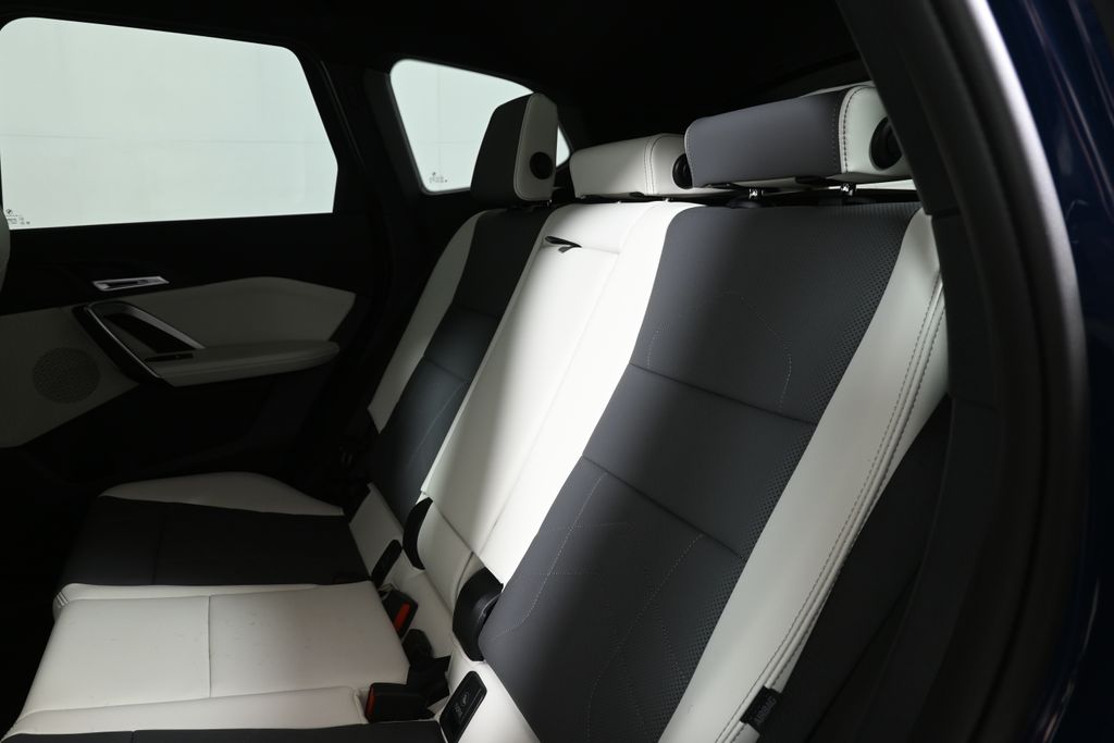 Thumbnail: 2026 BMW X1 - 4