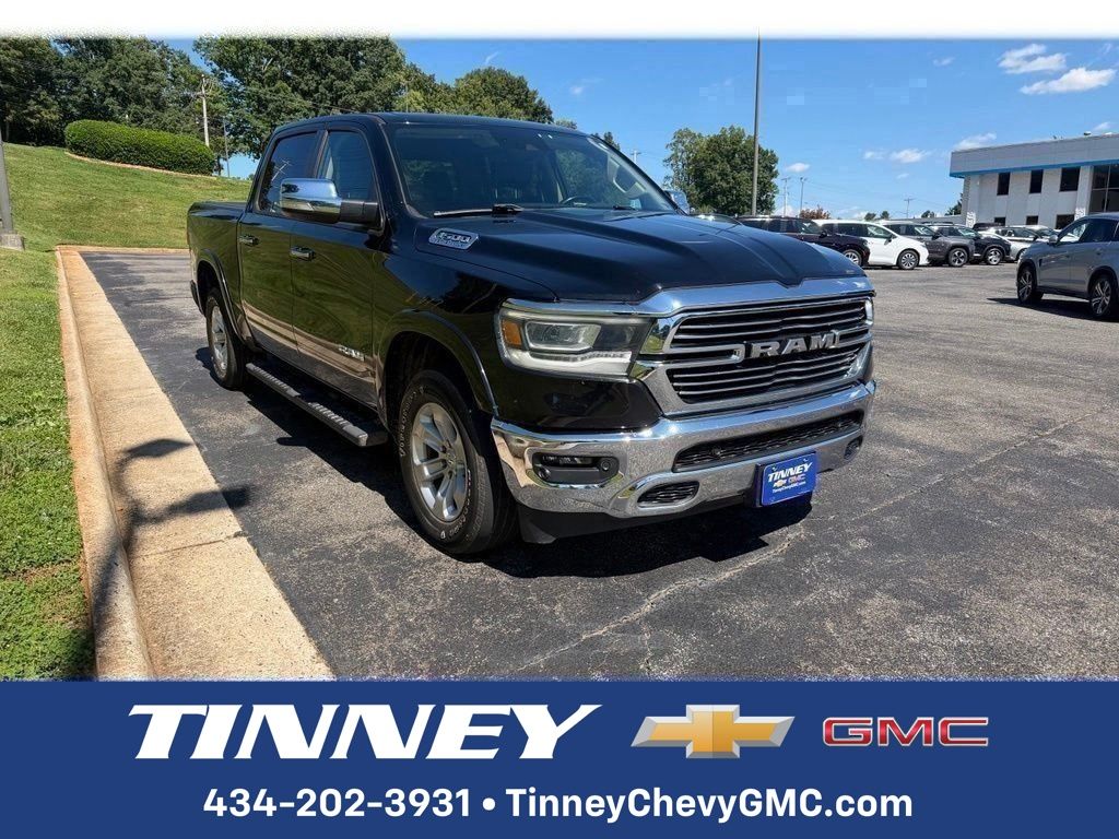 Diamond Black Crystal Pearlcoat 2021 RAM 1500 Pickup Truck Four-Wheel Drive 8-Speed Automatic