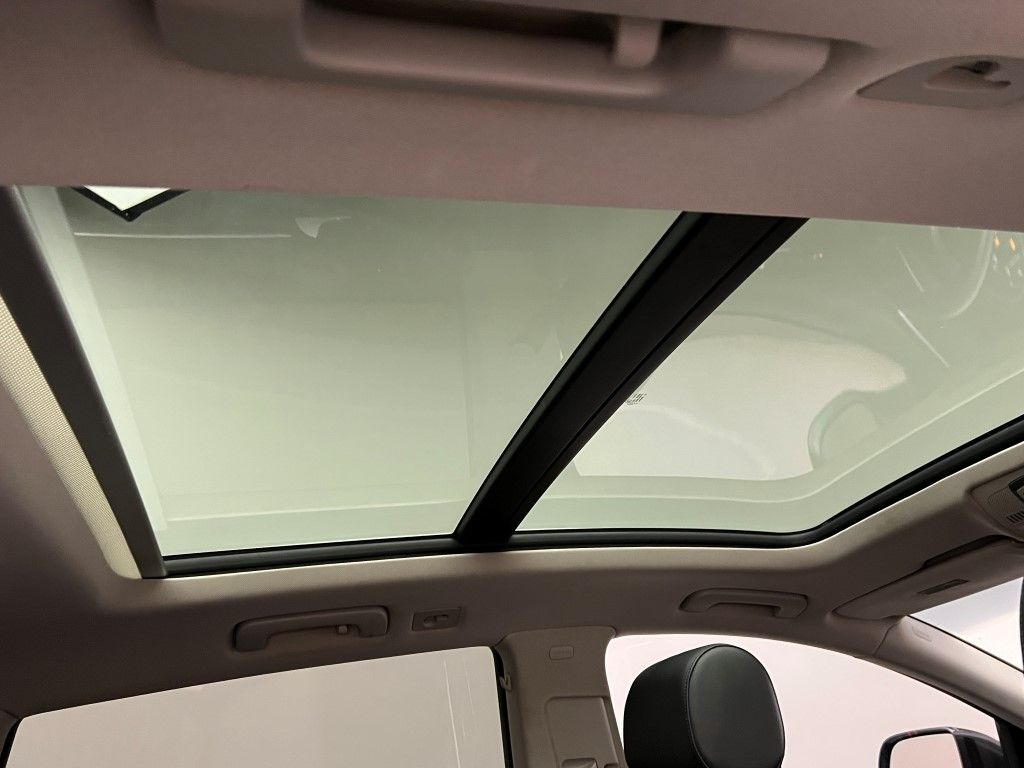 Thumbnail: 2015 Audi Q7 - 12