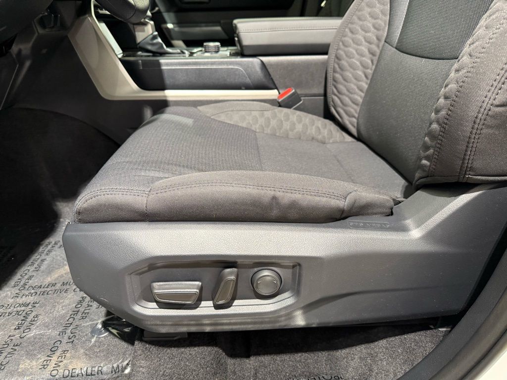 Thumbnail: 2026 Toyota Tundra - 13