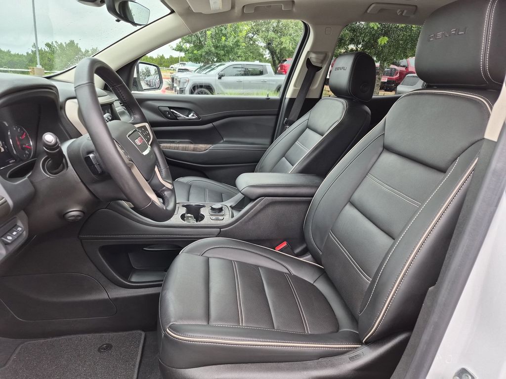 Used Car 2022 Gmc Acadia  Tnf26 For Sale Under $40,000 In Austin, Texas