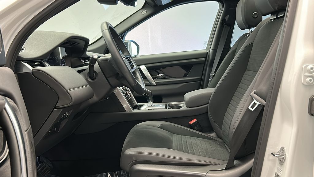 2023 Land Rover Discovery Sport S 12