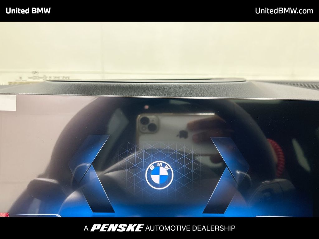 Thumbnail: 2026 BMW X7 - 15