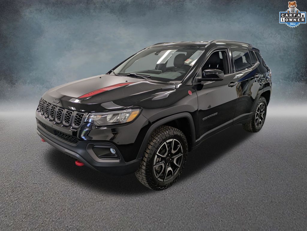 Diamond Black Crystal Pearlcoat 2026 Jeep Compass SUV / Crossover Four-Wheel Drive 8-Speed Automatic