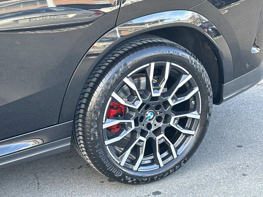 Thumbnail: 2024 BMW X6 - 16